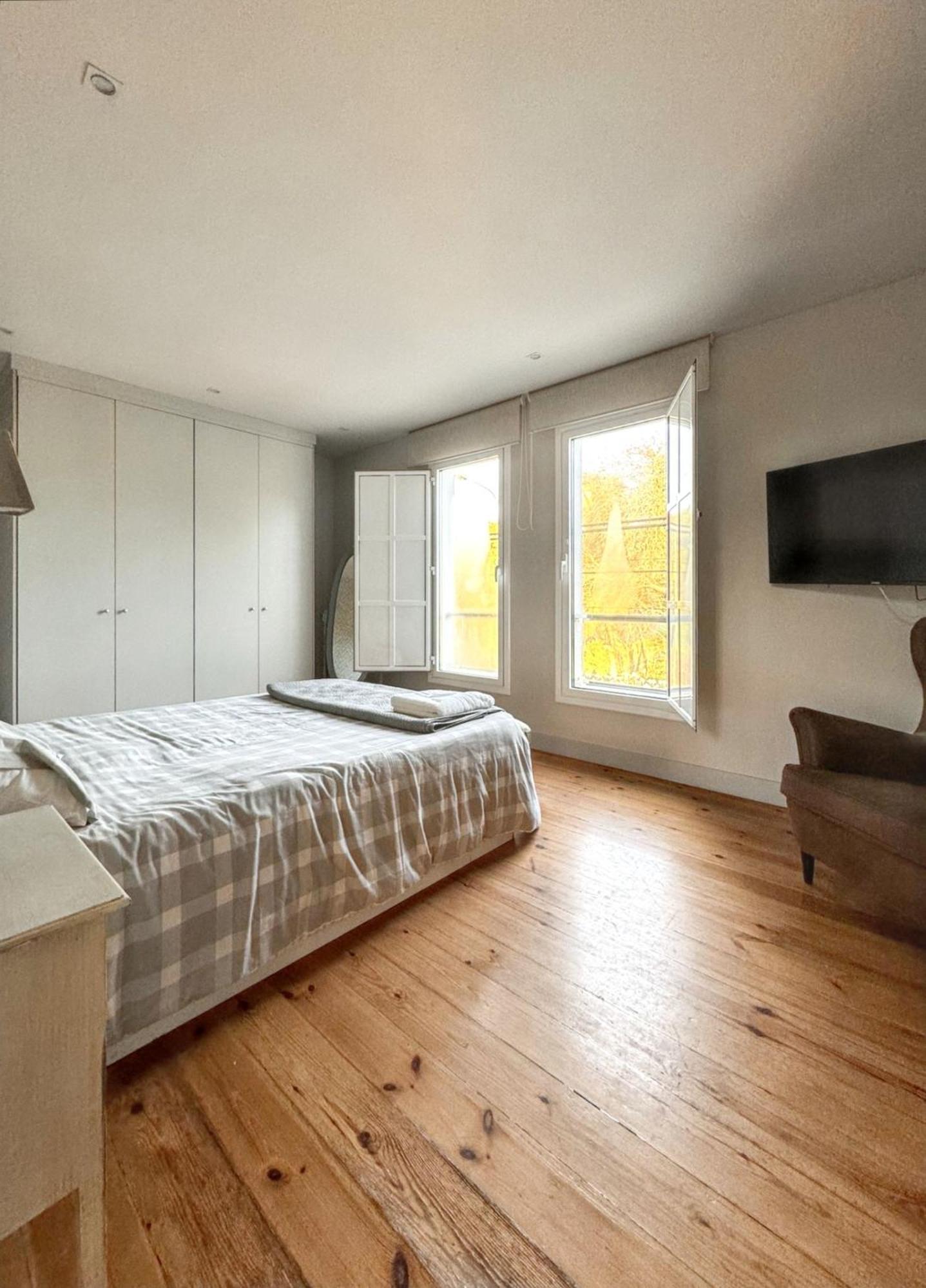 Beautiful Holiday Home In Po De Llanes With Sea View ภายนอก รูปภาพ