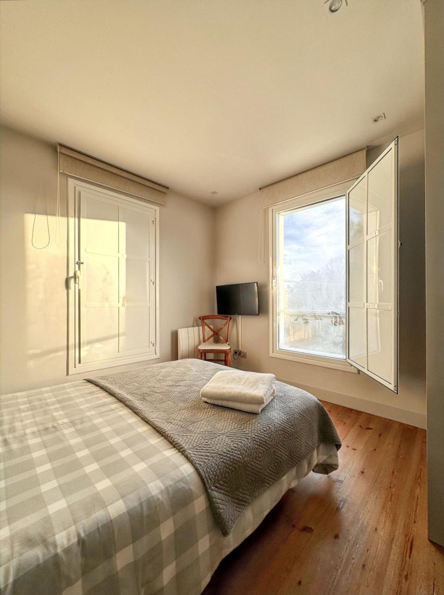Beautiful Holiday Home In Po De Llanes With Sea View ภายนอก รูปภาพ